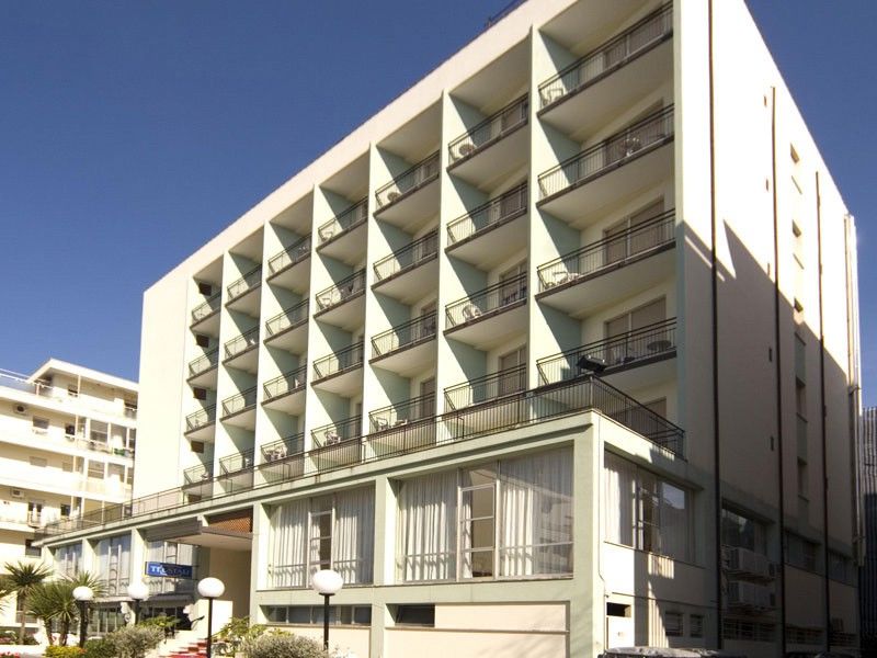 Hotel Telstar Rimini Buitenkant foto