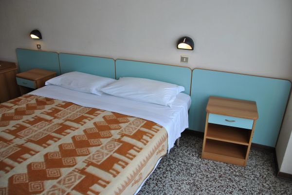 Hotel Telstar Rimini Buitenkant foto